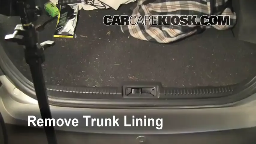 2010 Ford Fusion SE 2.5L 4 Cyl. Tires & Wheels Change a Flat Tire